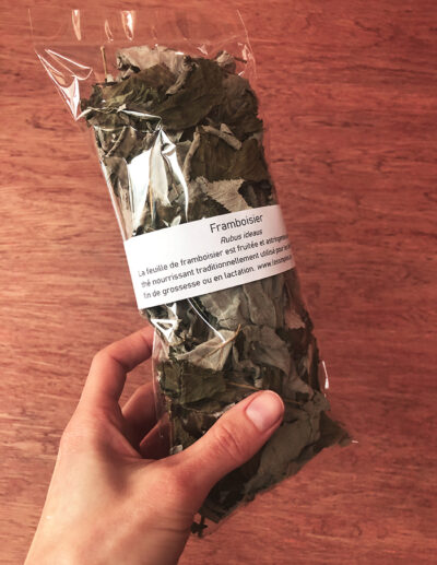 dried raspberry leaves